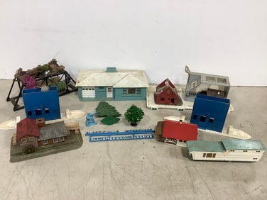 Vintage Plasticville Houses, and more