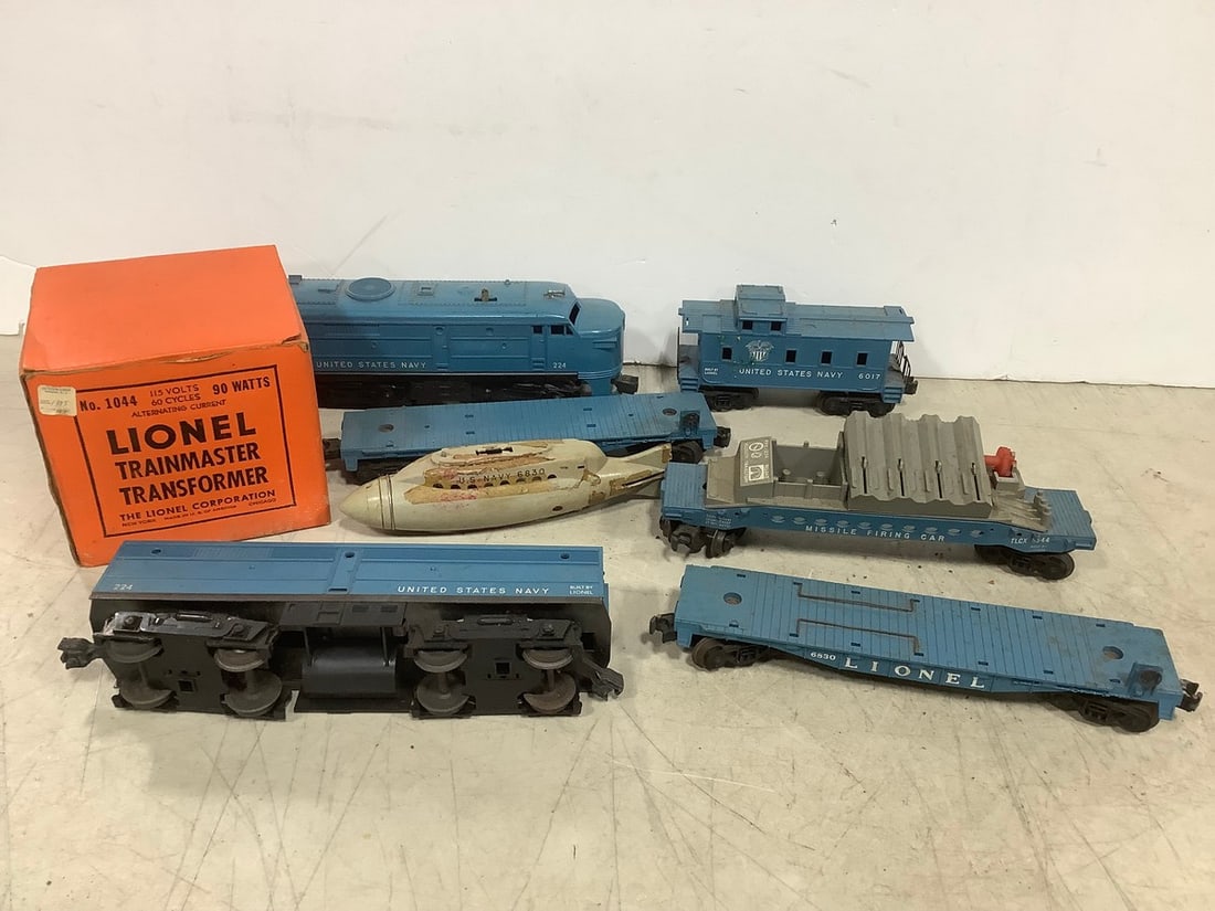 Vintage Lionel Trains, Transformer, and more (1 of 1)