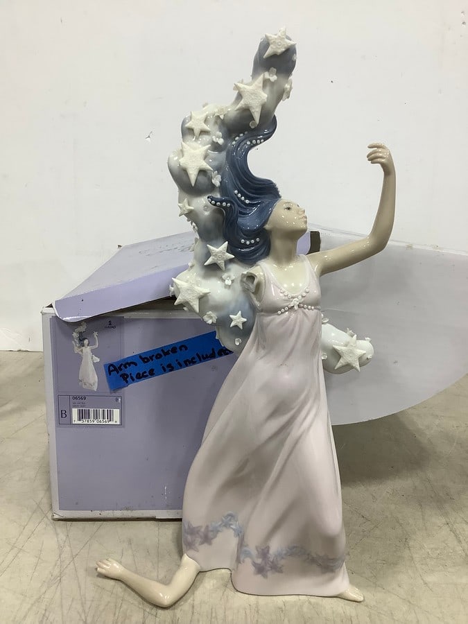 Milky Way Ceramic Lladro Figure *arm broken - piece included* - 06569 (16in Tall) (1 of 1)