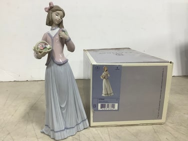 Innocence in Bloom Ceramic Lladro Figure - 07644 (10in Tall)