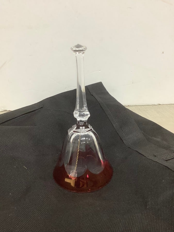 Cranberry and clear glass bell(6.5in.tall): Cranberry and clear glass bell(6.5in.tall)