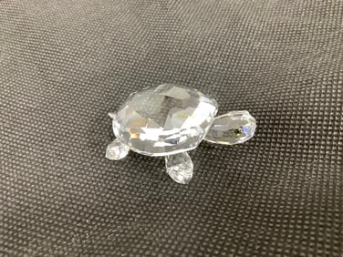 Swavorski turtle crystal decor(2in.long)