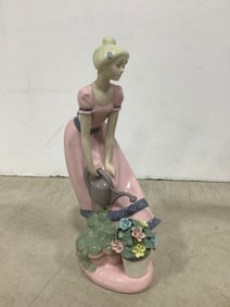 Lladro fine porcelain collectible statue(10in.tall)