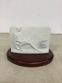 Lladro decor with display stand(5.5in.tall)