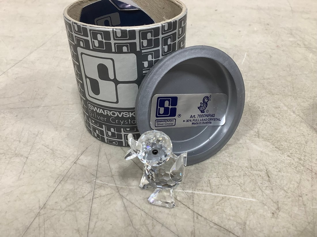 Swavorski lead crystal duck decor(1.5in.tall) (1 of 1)