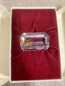 Swavorski 2000 annual edition crystal(1.5in.tall)