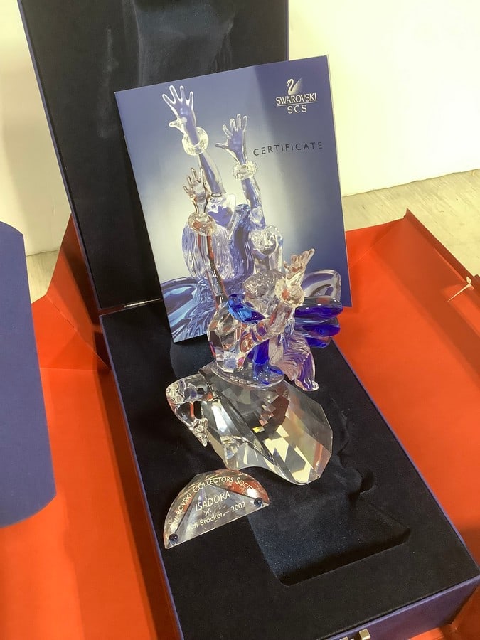 Swavorski Isadora 2002 Magic of Dance crystal with COA(7.5in.tall): Swavorski Isadora 2002 Magic of Dance crystal with COA(7.5in.tall)