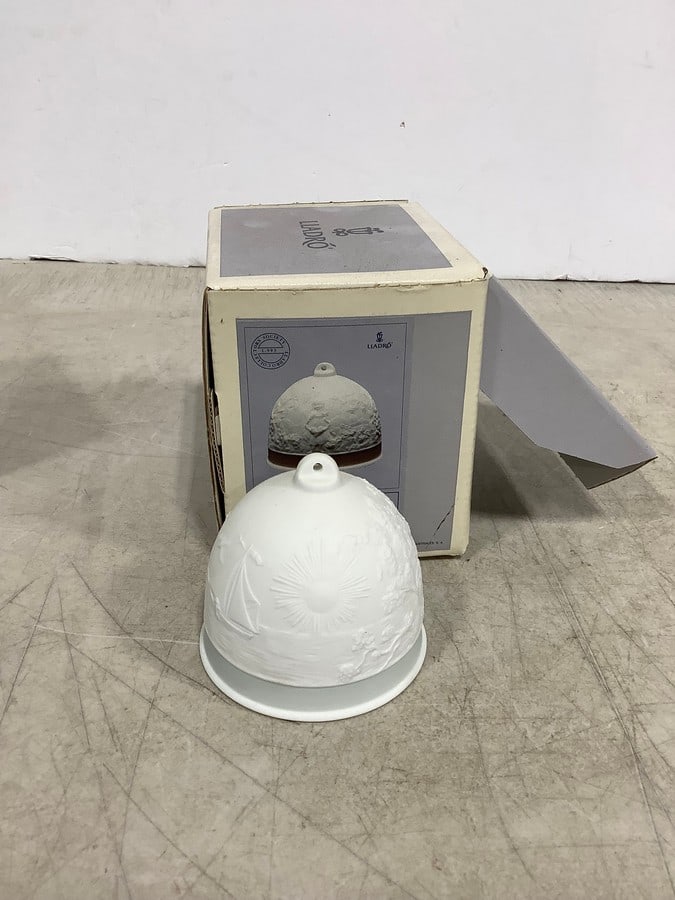 Lladro collectible bell(3in.tall-chipped) (1 of 1)