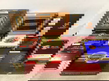 Various cigar boxes