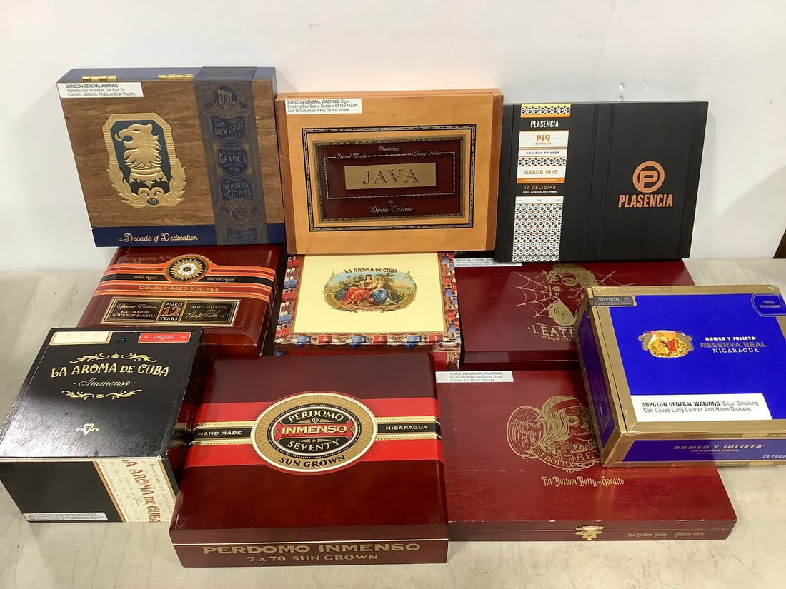 Various cigar boxes (1 of 1)