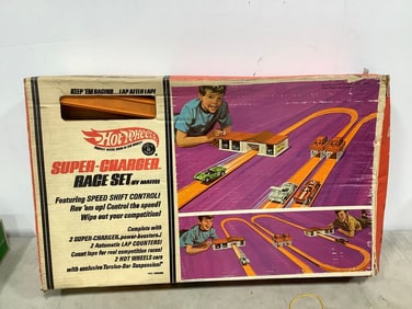 HotWheels Super Charger race set(HotWheels not incuded)