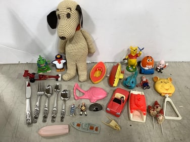 Vintage toys(Snoopy, Winnie the Pooh, and more)
