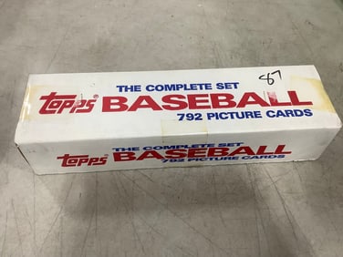 Topps baseball picture cards set in box