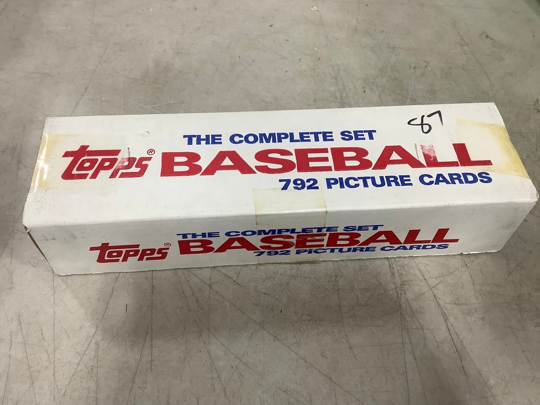 Topps baseball picture cards set in box (1 of 1)
