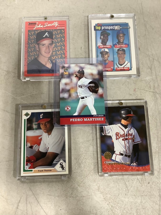Collectible baseball cards with covers(Pedro Martnez, Frank Thomas, and more): Collectible baseball cards with covers(Pedro Martnez, Frank Thomas, and more)