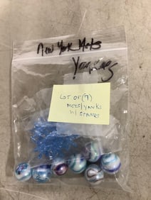 Mets/Yankees marbles with stands