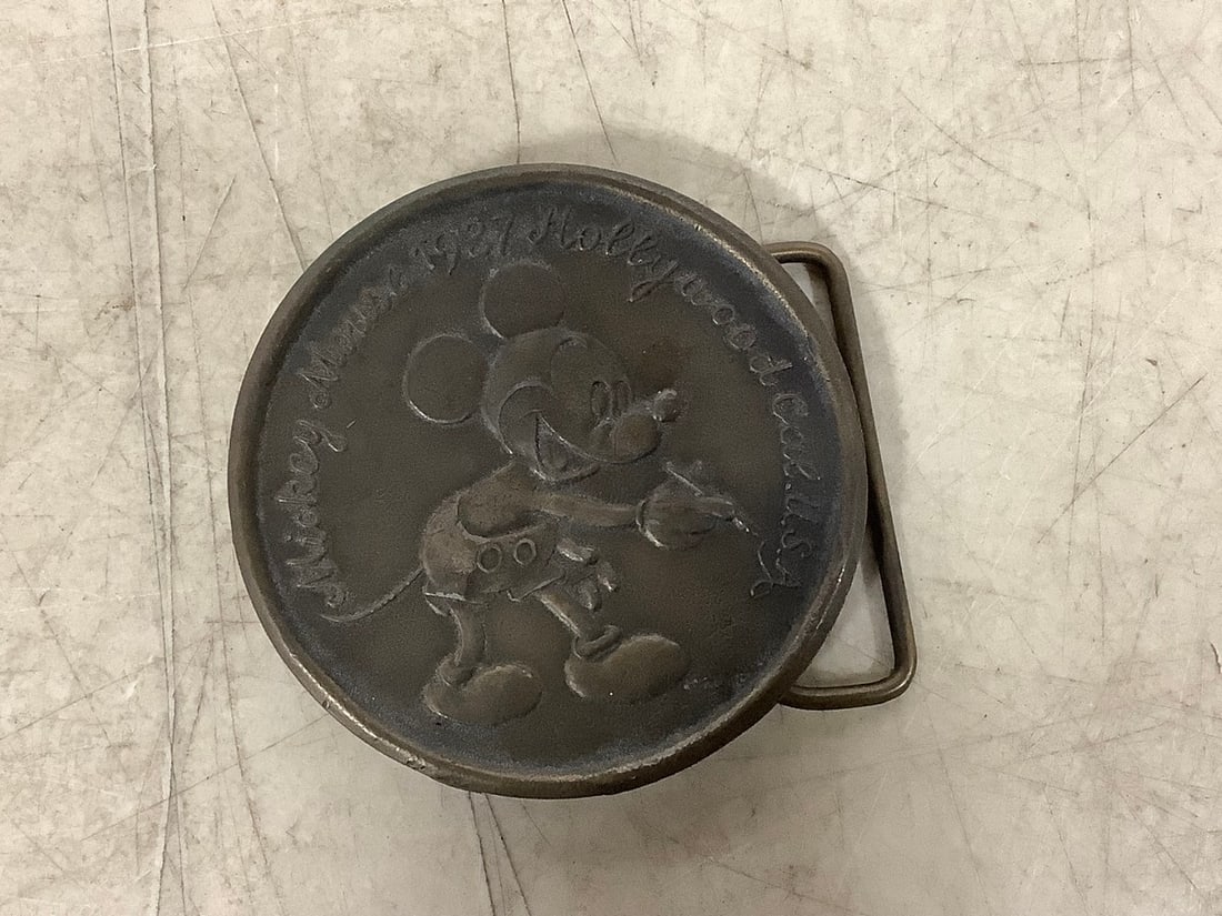1937 Disney Mickey Mouse Hollywood belt buckle: 1937 Disney Mickey Mouse Hollywood belt buckle