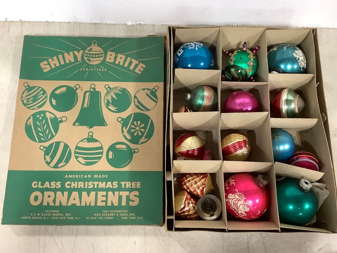 Vintage Shiny Brite Glass Christmas Tree Ornaments: Vintage Shiny Brite Glass Christmas Tree Ornaments