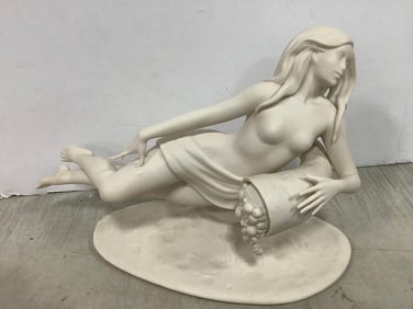 Laszlo Ispanky Nude Female Statue (9.5in Tall)