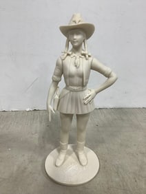 Laszlo Ispanky Cowgirl Statue (11.5in Tall)