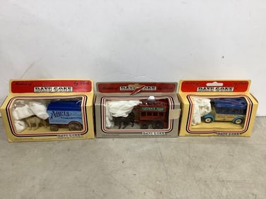 Days Gone Horse Carriage Models by Lledo *new in box*