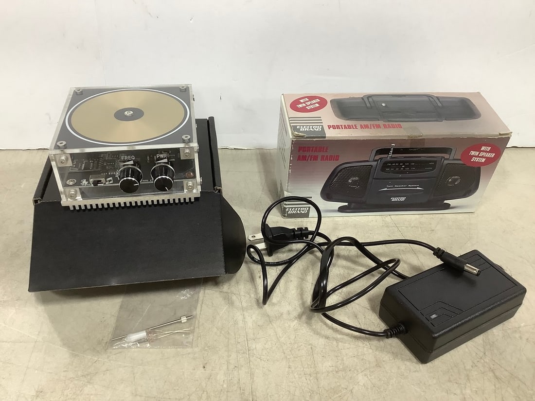 Portable AM/FM Radio, and Tesla Coil (1 of 1)