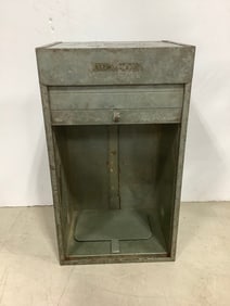 Vintage Metal Organizer (7inx6inx12in)