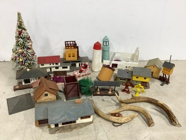 Plastic HO Town Buildings, and more