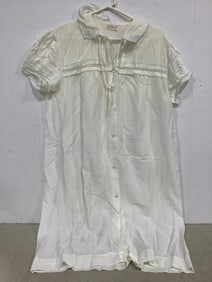 Vintage 1960s Cindy Barbizon nightgown(L)