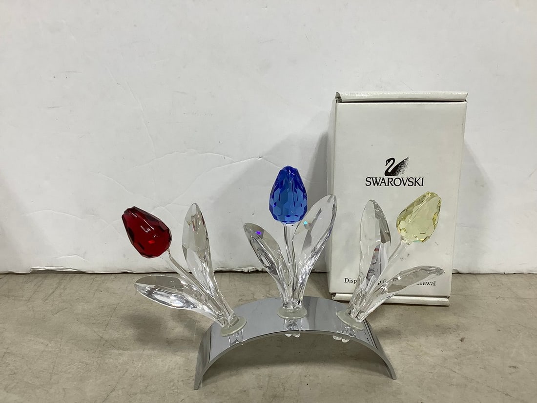 Swavorski floral crystal decor set(4.25in.tall) (1 of 1)