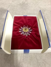 Swavorski floral crystal decor in box(1.5in.long)