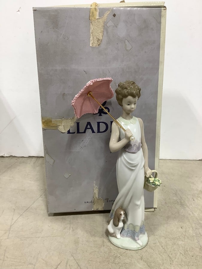 Porcelain Lladro figure(9in.tall) (1 of 1)