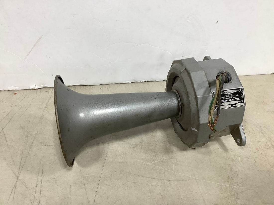 Vintage Benjamin horn siren: Vintage Benjamin horn siren