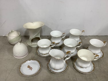 Royal Albert tea set plates/cups, Lladro bell, and more(tallest 5.5in.)