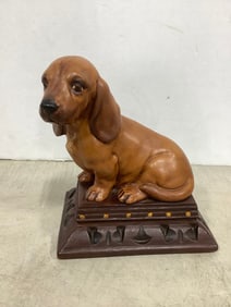 Vintage Daschund dog figure statue(in.x6.75in.)