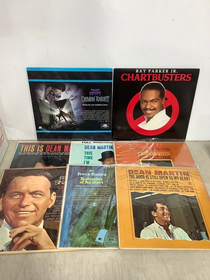 Vintage records(Dean Martin, Frank Sinatra) and laserdiscs: Vintage records(Dean Martin, Frank Sinatra) and laserdiscs