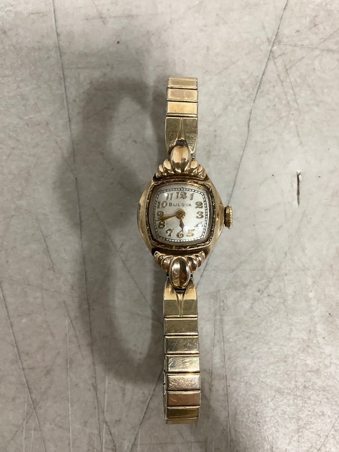 Vintage Bulova Watch: Vintage Bulova Watch