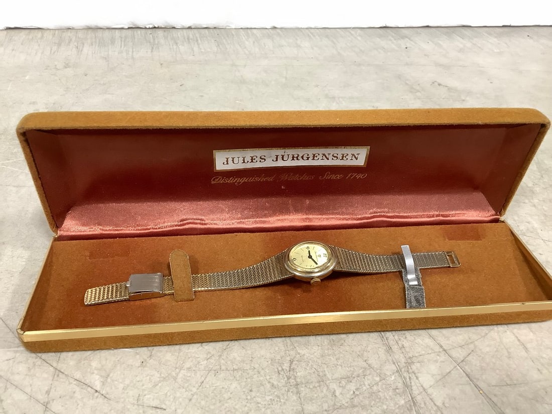 Jules Jurgensen Watch: Jules Jurgensen Watch