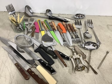 Various Kitchen Utencils