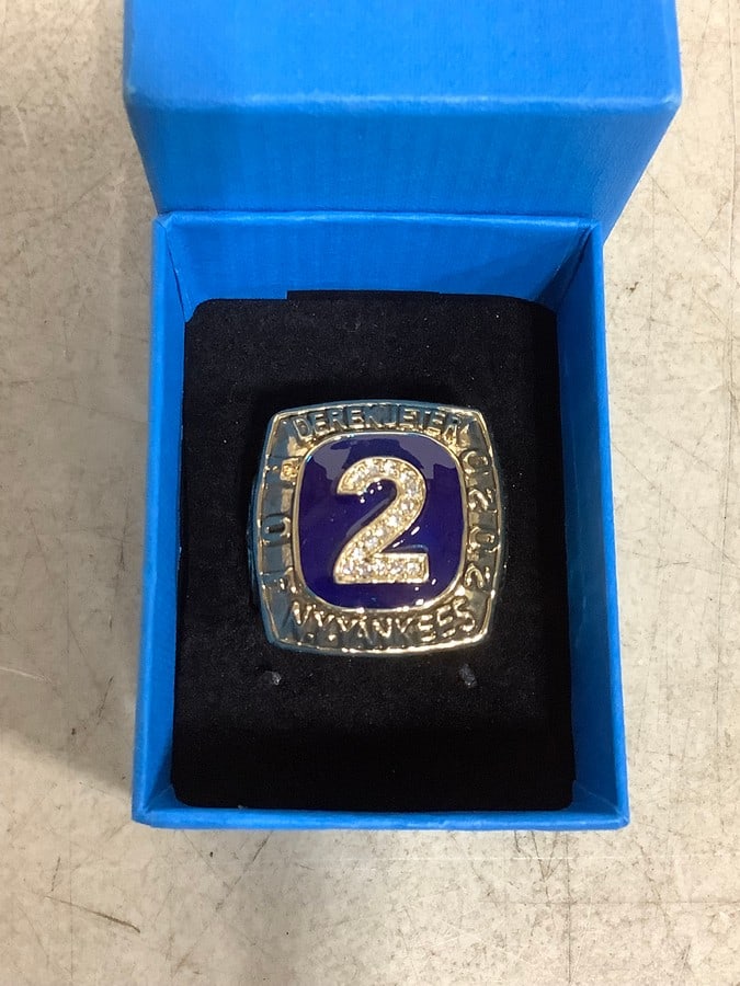 Derek Jeter hall of fame ring with box: Derek Jeter hall of fame ring with box