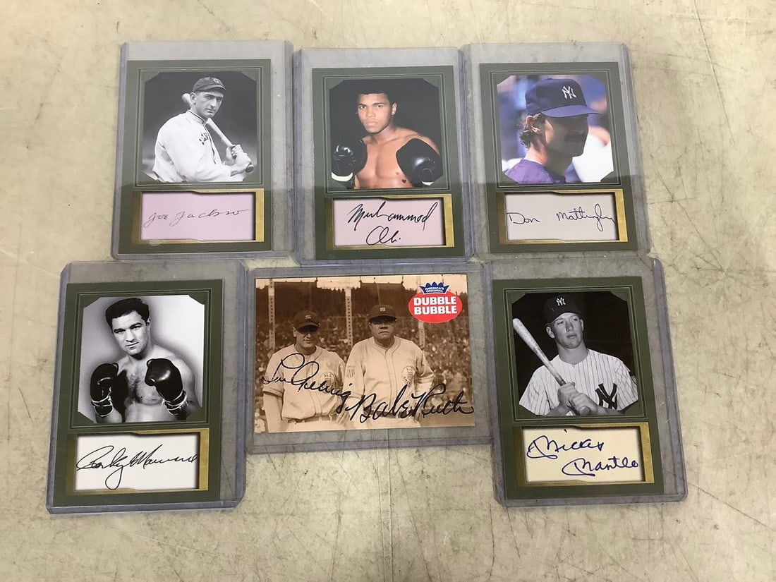 Collector's cards in plastic cases(Muhammad Ali, Don Mattingly,Mickey Mantle, and more): Collector's cards in plastic cases(Muhammad Ali, Don Mattingly,Mickey Mantle, and more)