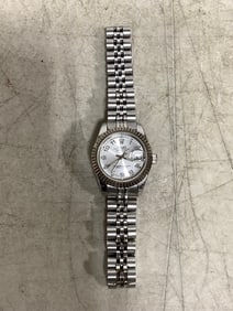 Ladies Rolex(has not been authenticated)