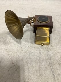 Vintage gramophone table lighter