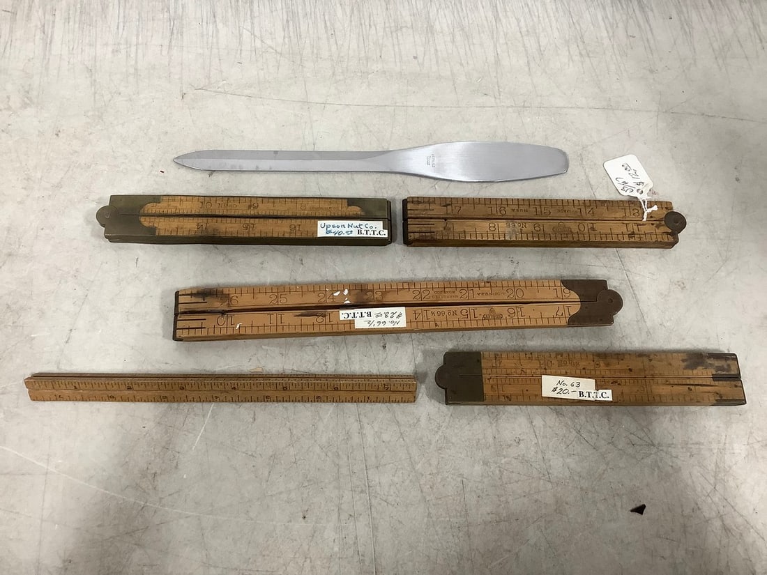 Vintage letter opener and rulers: Vintage letter opener and rulers