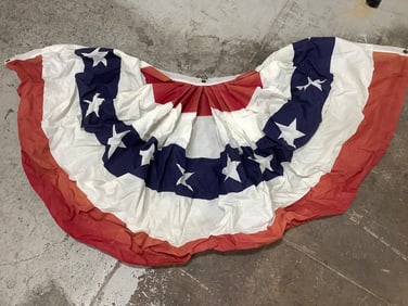 Patriotic window banner