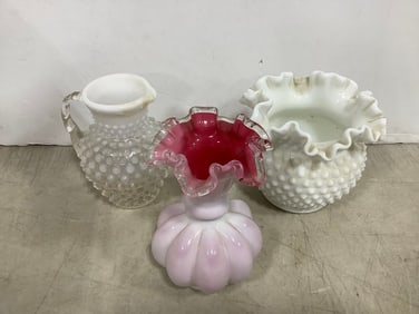 Milk glass and Fenton vases(6.5in.tallest)