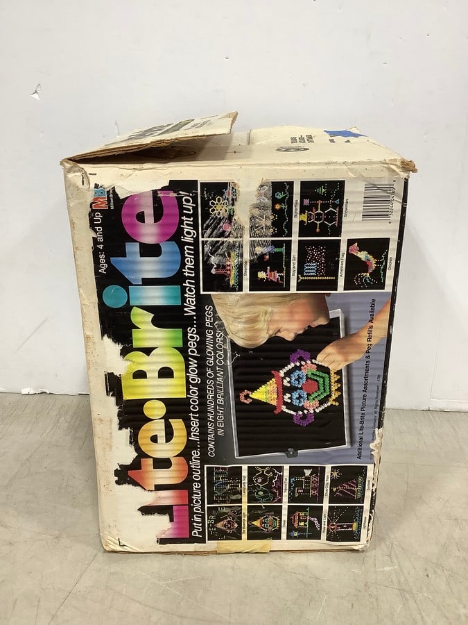 Vintage Lite Brite set in box (1 of 1)