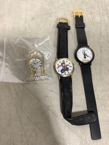 Watches and small clock(Betty Boop,Daffy Duck, and more)