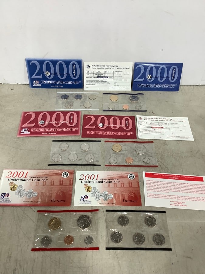 2000 and 2001 United States Mint Uncirculated Coin Sets: 2000 and 2001 United States Mint Uncirculated Coin Sets