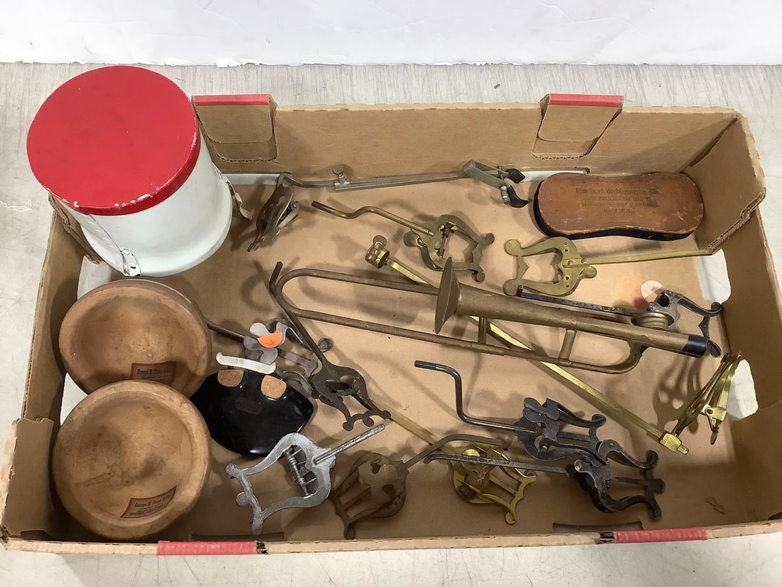 Vintage musical accessories (1 of 1)